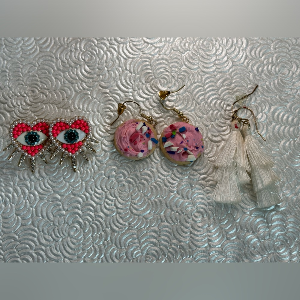 Lot of 3 earrings